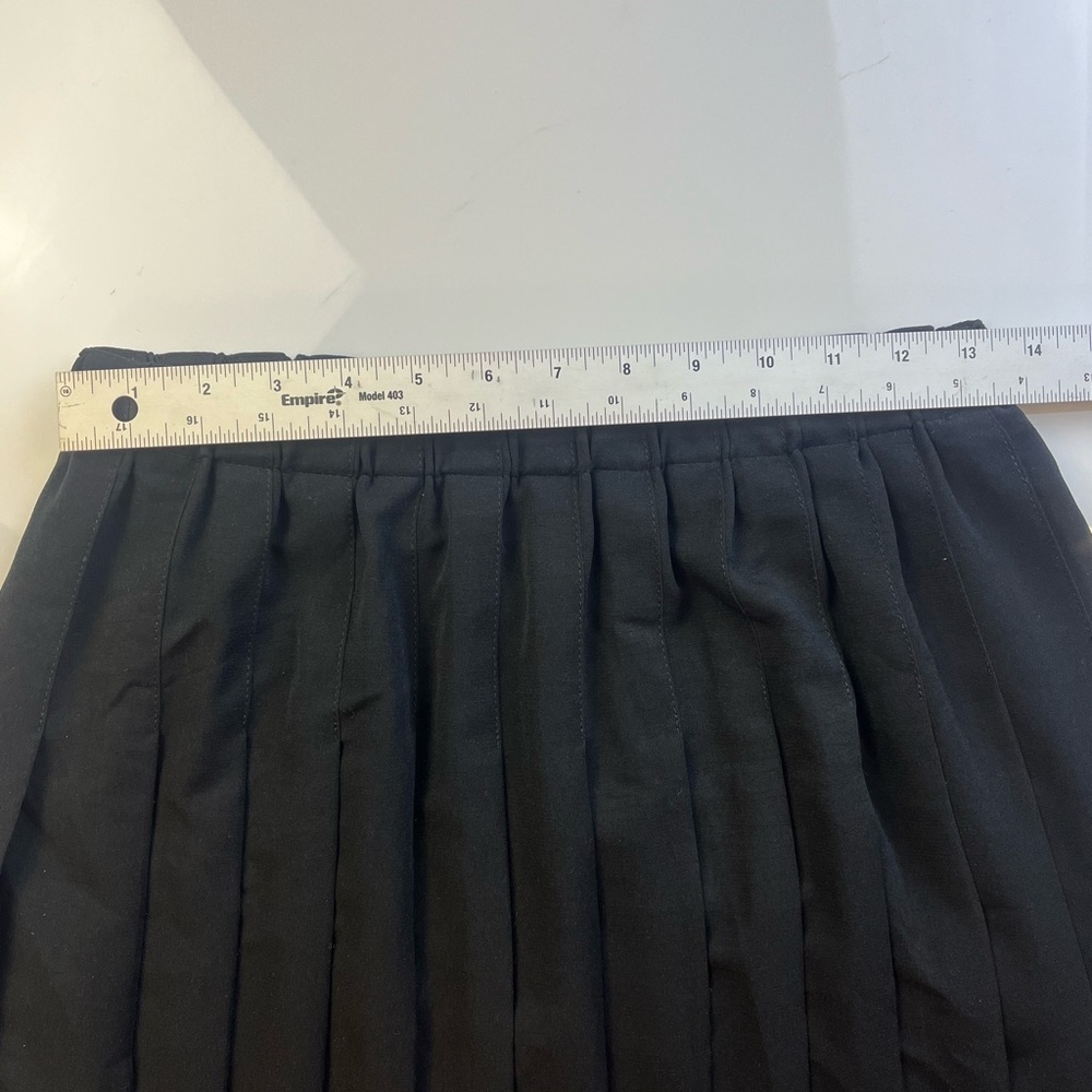 Susan Bristol Black Pleated Skirt r88-26 - Picture 4 of 5